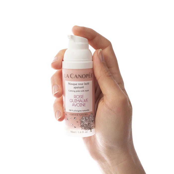 La Canopée Mascarilla calmante de leche rosada (en la mano)