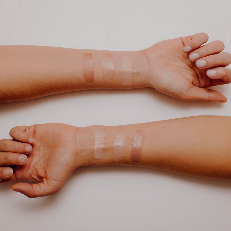 Alga Maris Getönte Sonnencreme LSF 30 - Elfenbein, Beige und Gold Arm Swatches