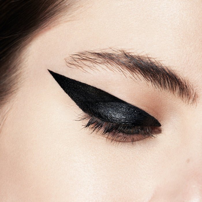 Delineador de ojos 510 Le Noir Céphée Modelo Ojo Primer plano