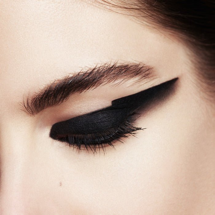 Delineador de ojos 510 Le Noir Céphée Delineador de ojos Modelo Primer plano