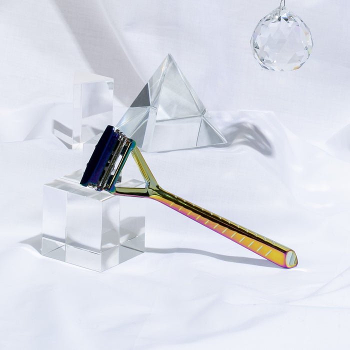 The Leaf Razor Kit Prism mood