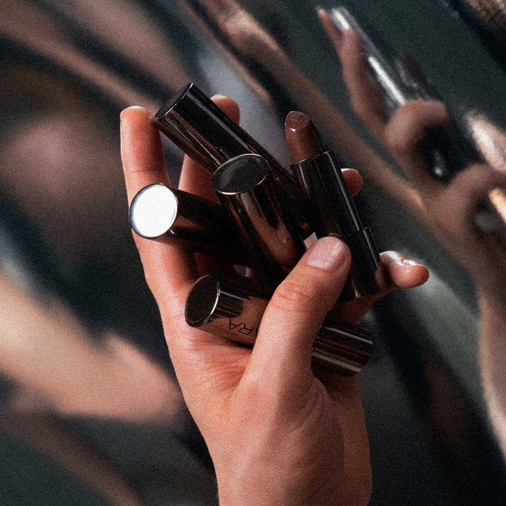 Dazzle Nights Satin Shine Lipstick Dominance Still Life 2