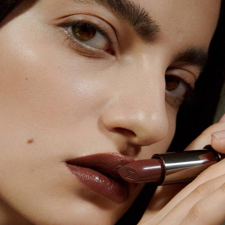 Dazzle Nights Satin Shine Lipstick Dominance Model