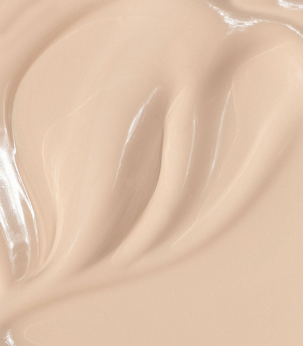 Mádara Skin Equal Soft Glow Foundation Porcelain Swatch