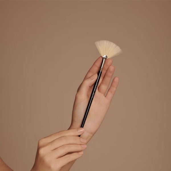 Merme Berlin Mask Brush Mood mask brush