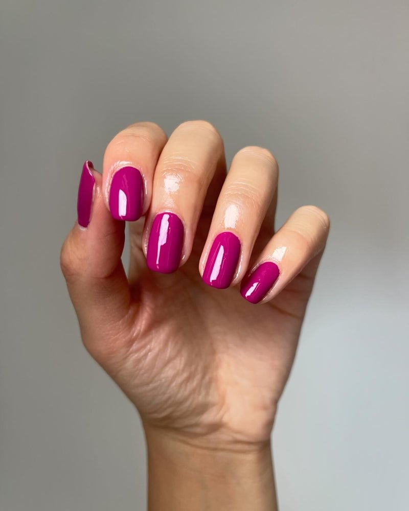 L'Oxygéné Fuchsia in Love - Fingernails