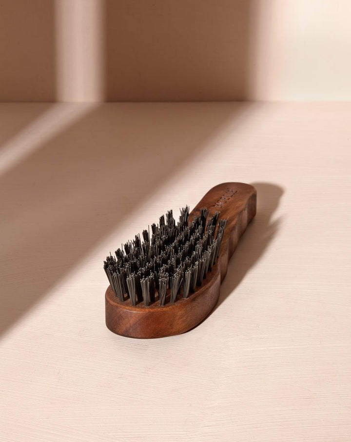 Noelie Vegan scalp brush Still Life