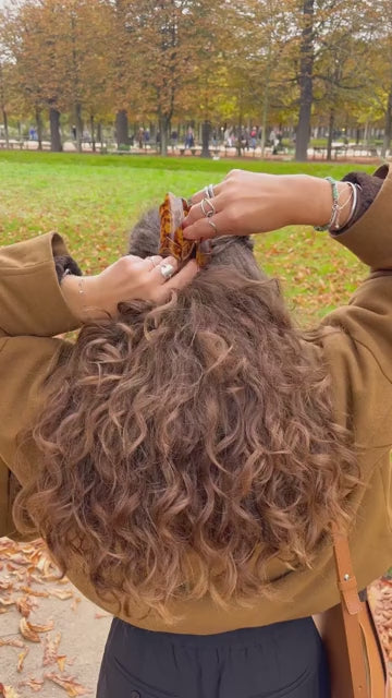 Coucou Suzette Leaf Hair Claw - Video