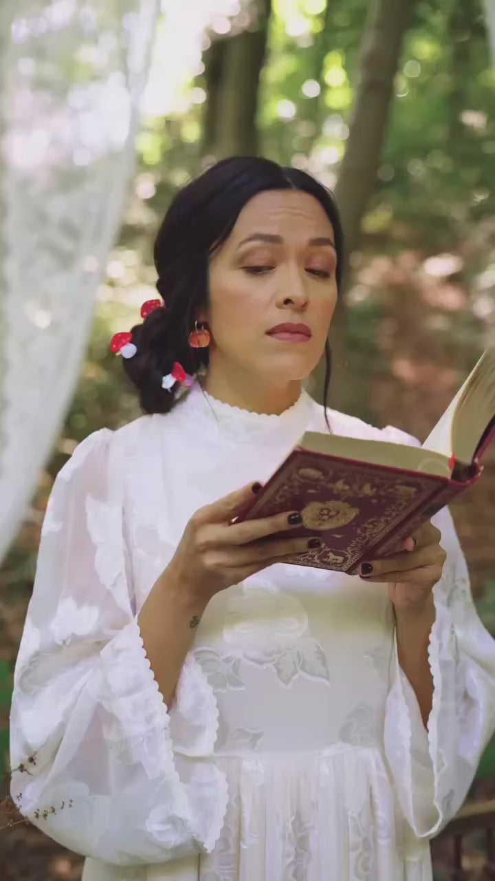 Coucou Suzette Pilz-Haarklammer im Video