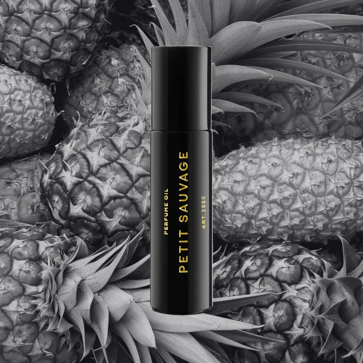 Petit Sauvage Perfume Oil bw