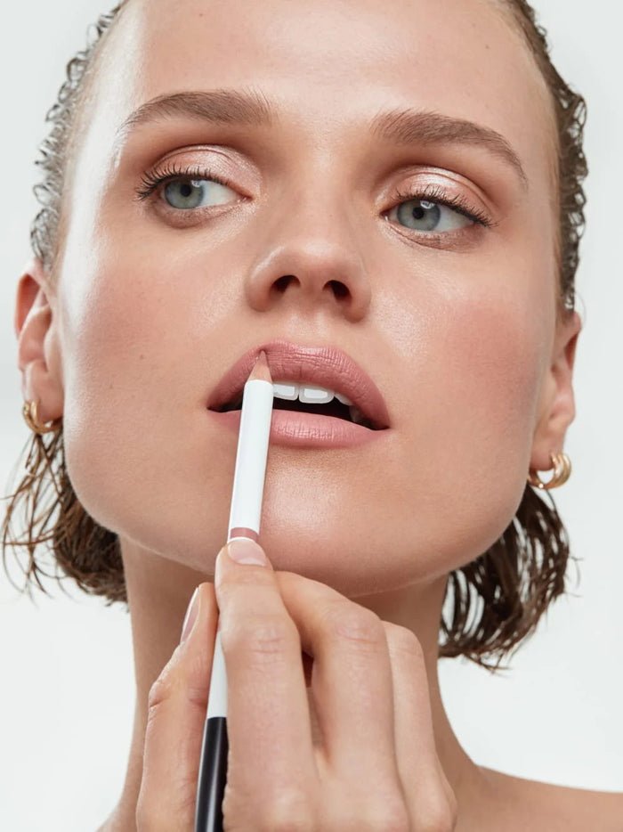 Lustec Correcting Lipliner Powder Rose 06 Model
