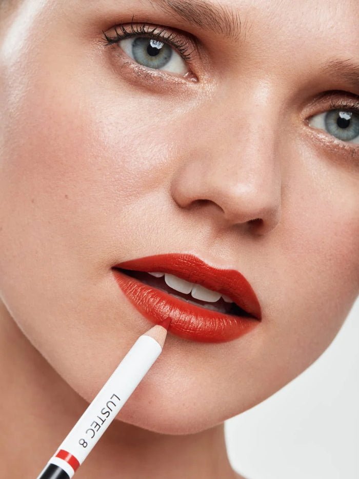 Lustec Correcting Lipliner Orange Red 08 Model 2