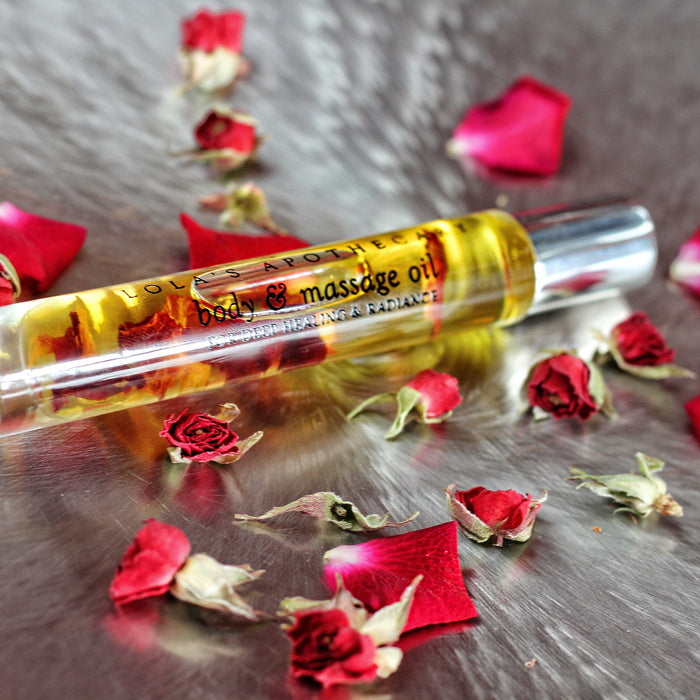 Delicate Romance Perfume Oil Deluxe Roll-On - Close up