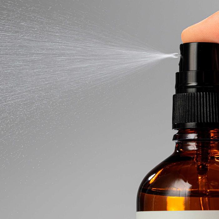 Antipodes Spray de primer plano tónico suave rico en antioxidantes Ananda