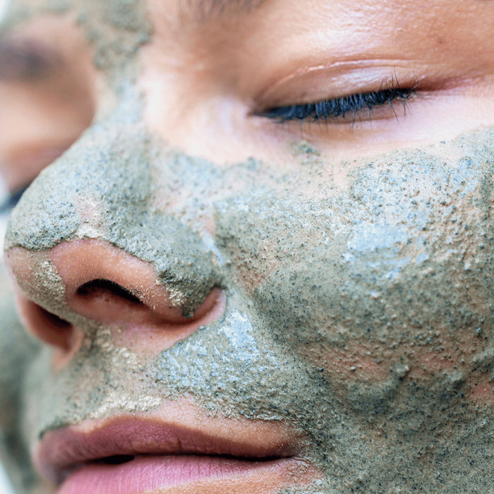 Oden Maschera purificante francese sul viso