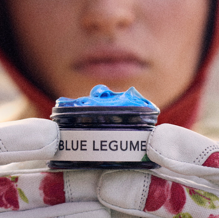 Maschera idratante lenitiva Lilfox Blue Legume - atmosfera da giardino