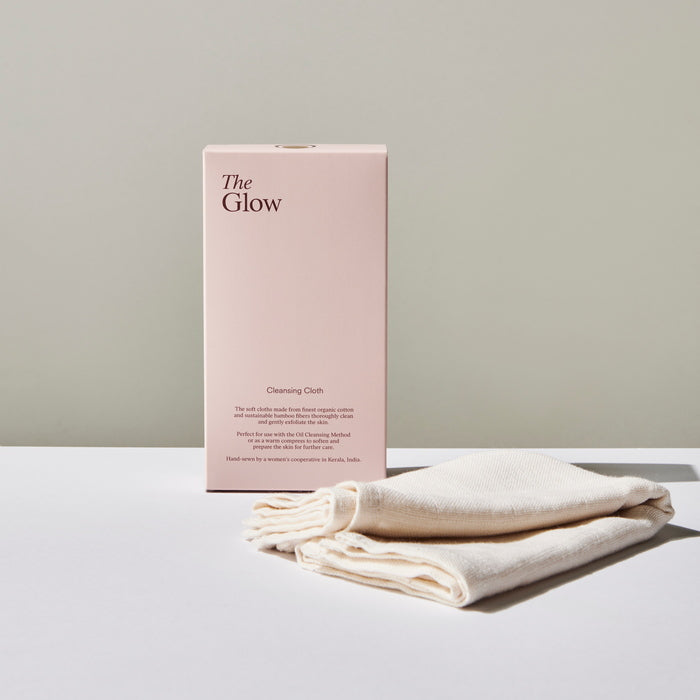 Cleansing Cloth and Packaging