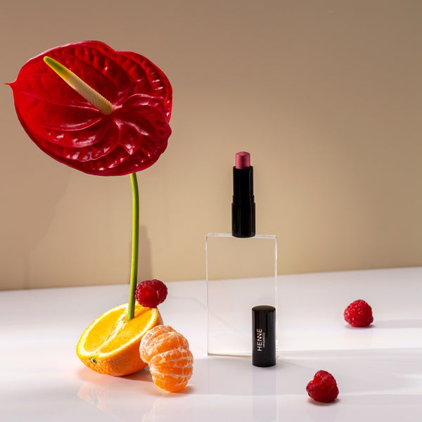Henné Organics Luxury Lip Tint Blissful - Mood image