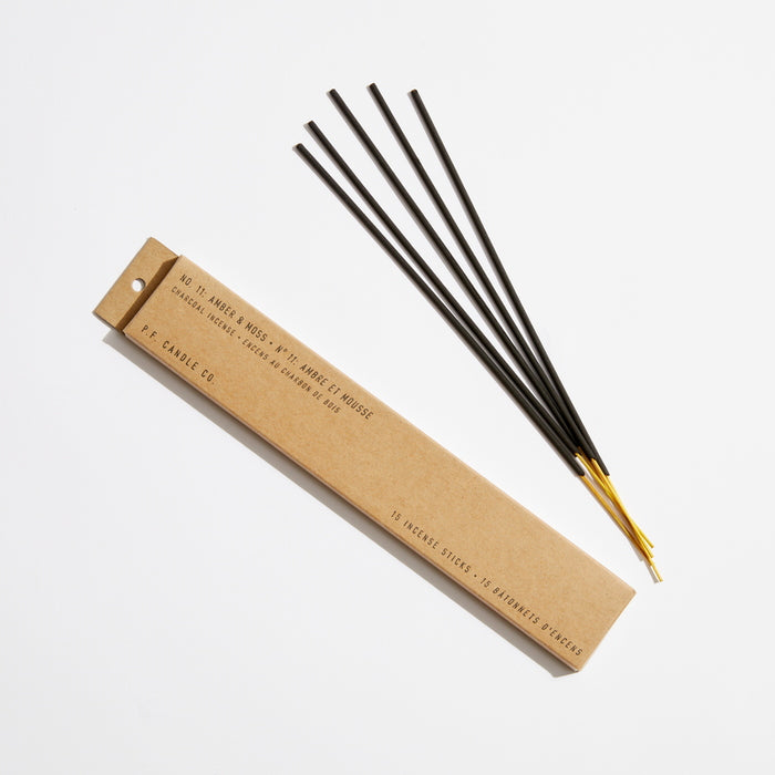 No. 11 Amber & Moss Incense Sticks