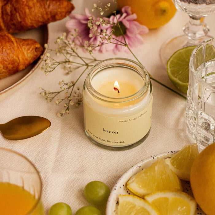 Lima Cosmetics Natura morta con candela all'aroma di limone
