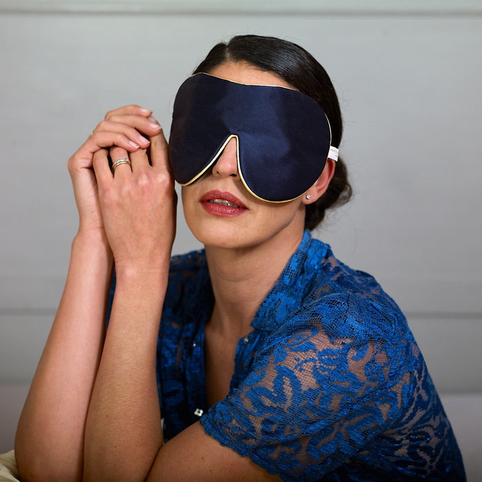 Pure Mulberry Silk Lavender Eye Mask Unscented Navy Model