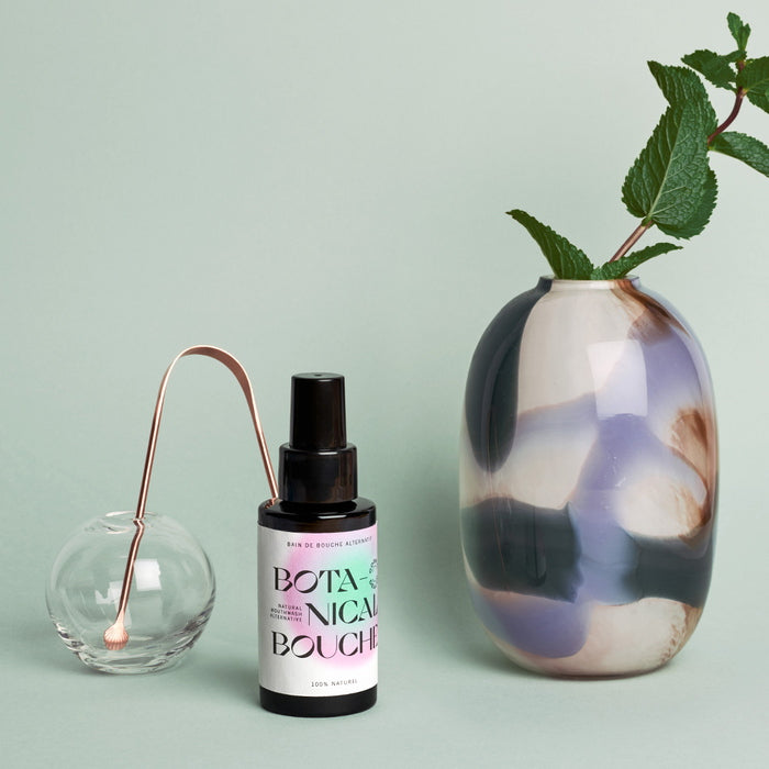 Cosmic Dealer Botanical Bouche - Mouth Spray Mood with Vase
