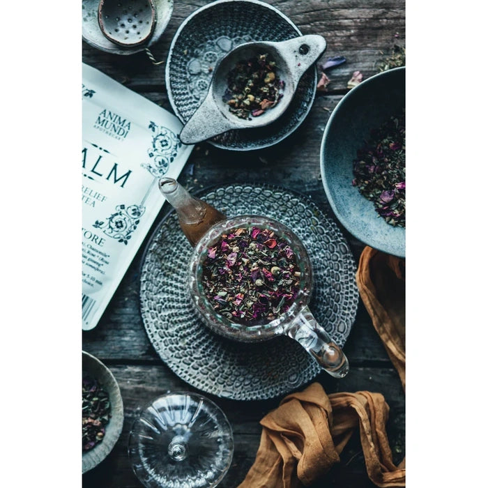 CALM: immagine dello stile di vita del tè tonico antistress
