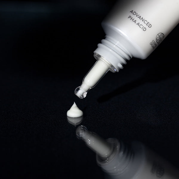 Mádara Time Miracle Reface Sleep & Peel Overnight Serum - close up of tip of serum