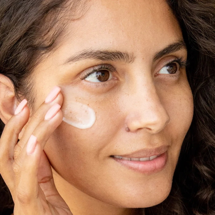 100% Pure Dark Spot Remover - on skin