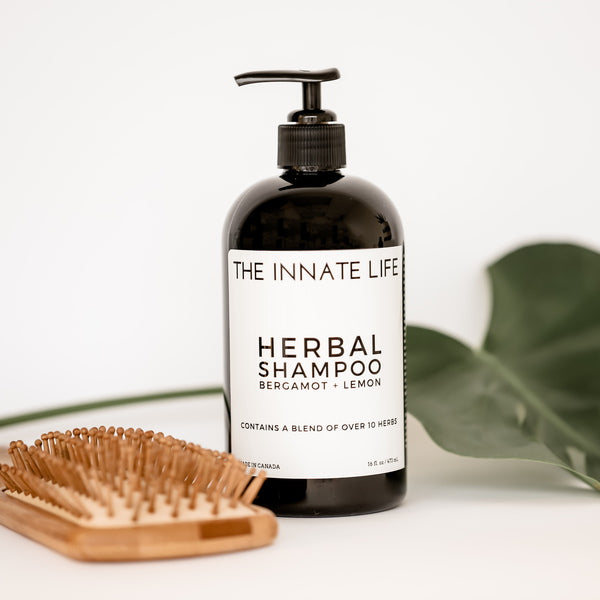 The Innate Life Shampoing aux herbes - image d'ambiance