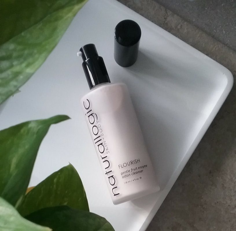 Naturallogic Flourish Fruit Enzyme Lotion Cleanser 118 ml
