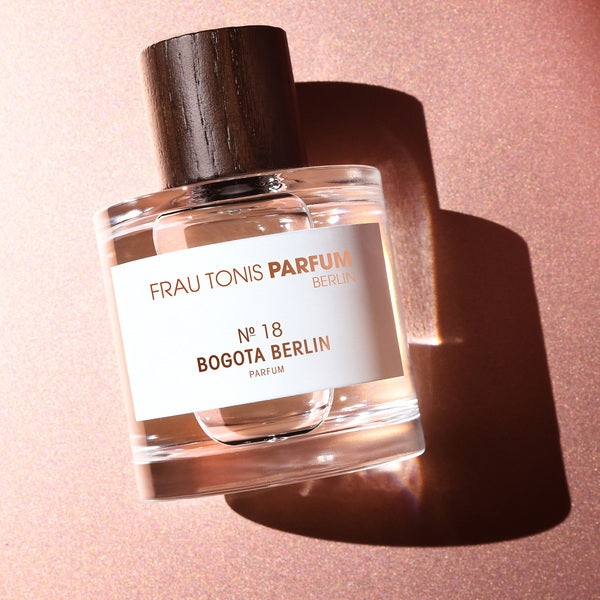 Frau Tonis Pafum fragrance No 18 Bogota Berlin