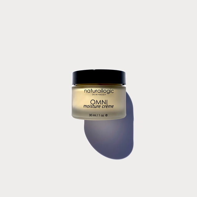 Naturallogic Omni Moisture Creme Grey Background